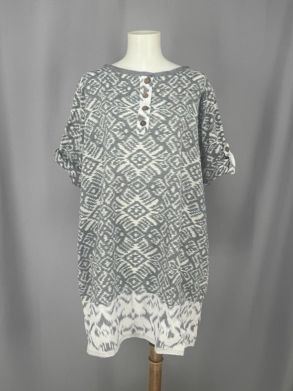 Tienda Ho Tunic Womens One Size Gray Top Blouse 1/4 Button Front Indie Boho